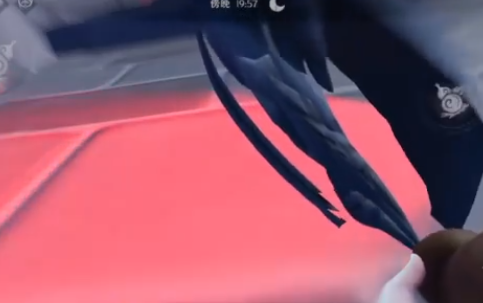 ����Ȼ�ж���ٷ��汾����